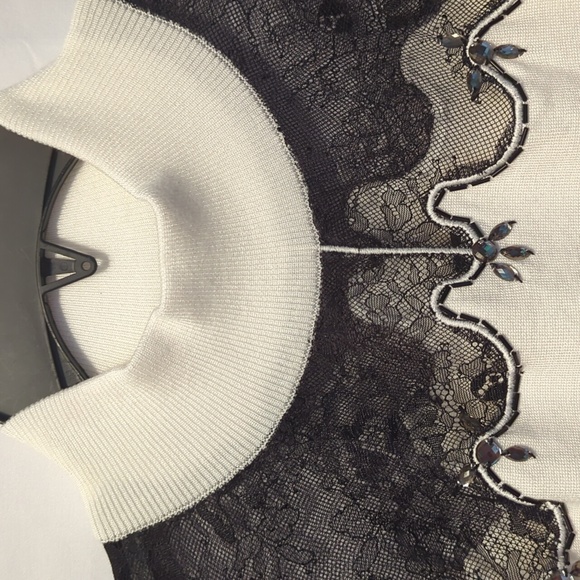 Venus Cream/Off White Dress - Picture 4 of 7